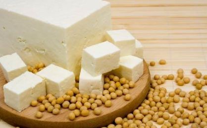 Espetinho de tofu com cogumelos
